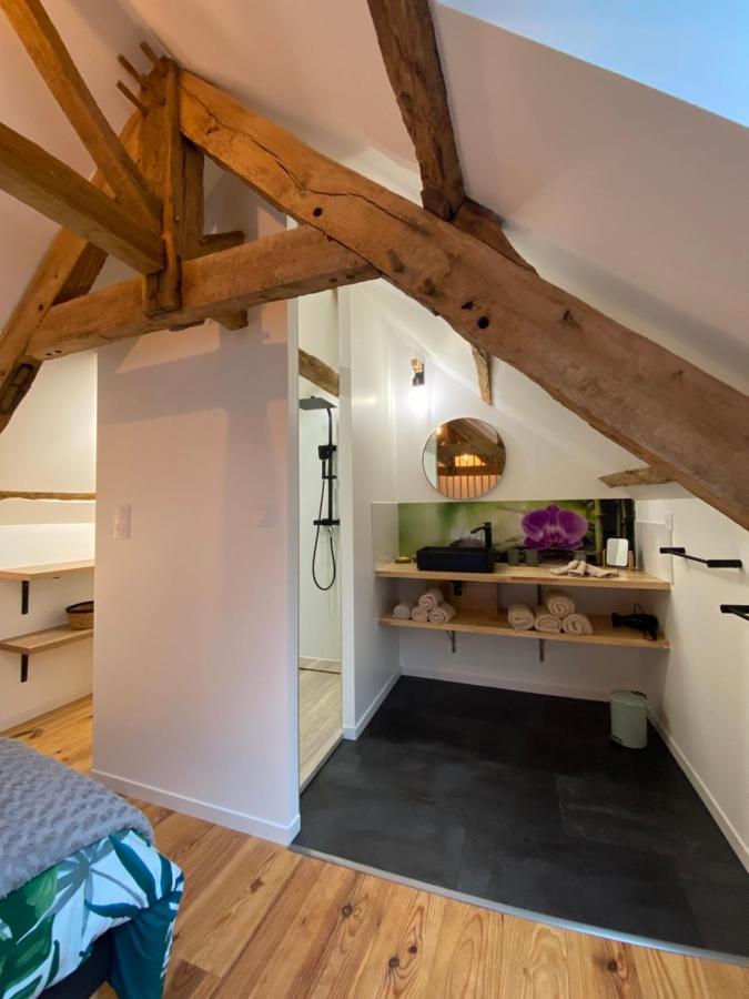 A La Memoire De Merlin & Spa Saint-Malon-sur-Mel Exteriör bild