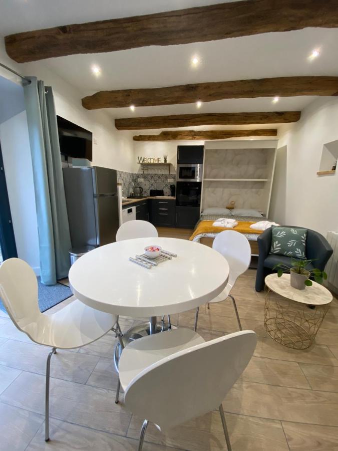 A La Memoire De Merlin & Spa Saint-Malon-sur-Mel Exteriör bild